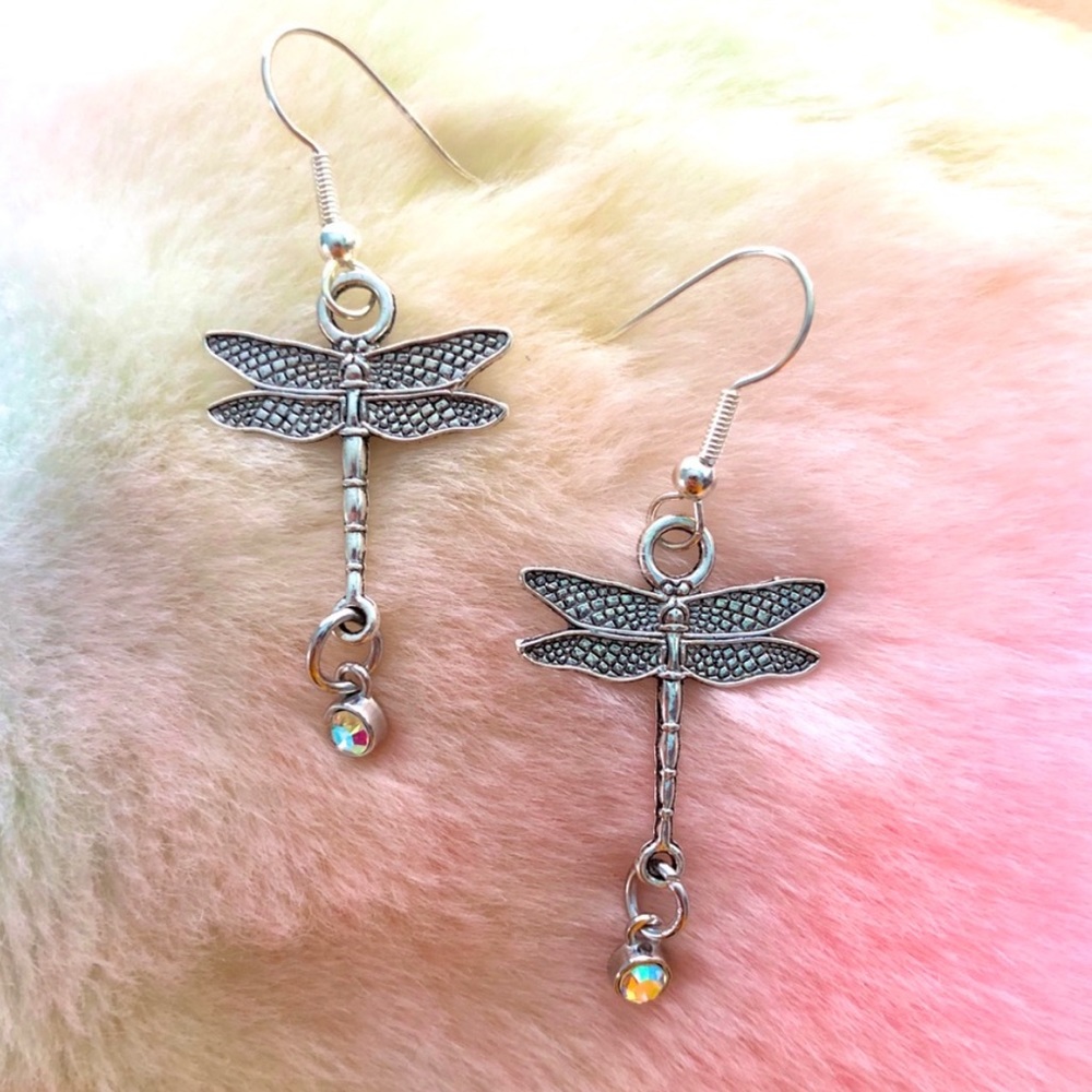✨Silver Dragonfly Earrings✨